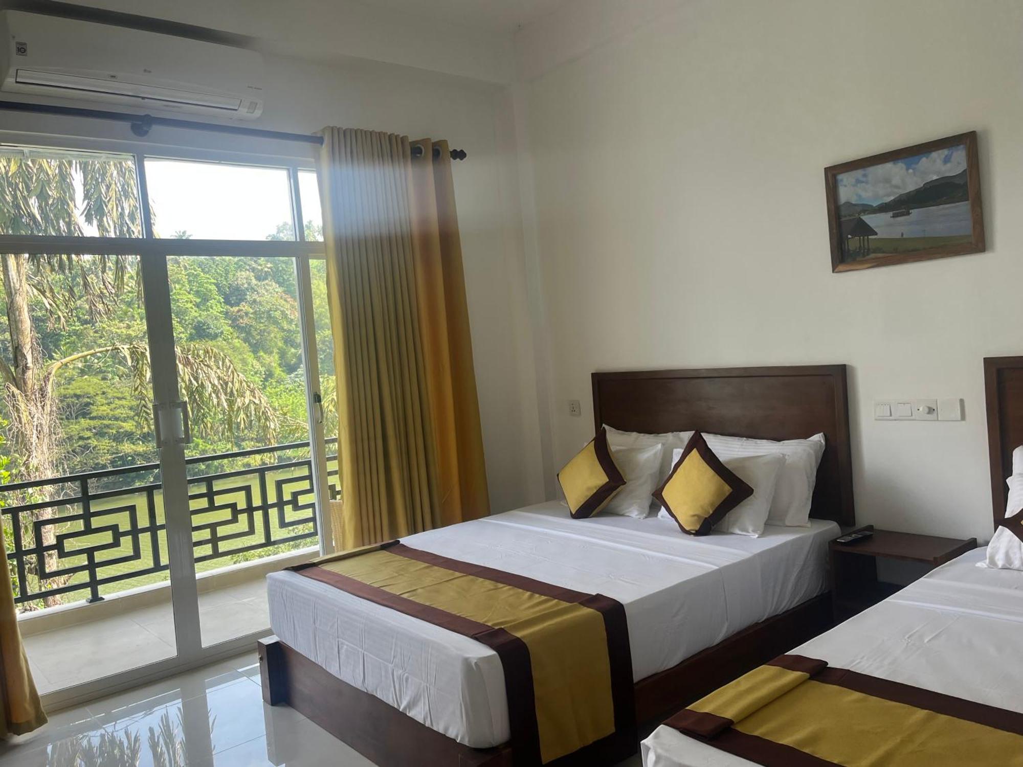 Kandy Rivers Edge Nature Resort Exterior photo